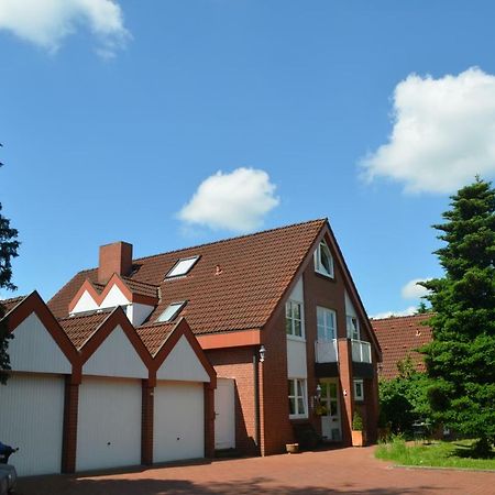 Gaestehaus Vigliarolo Gewerblich Jedes Zimmer Eigenes Bad Gemeinschaftskueche Elmshorn Ngoại thất bức ảnh