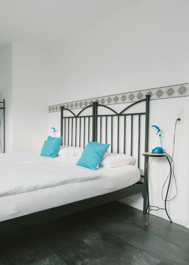 Gaestehaus Vigliarolo Gewerblich Jedes Zimmer Eigenes Bad Gemeinschaftskueche Elmshorn Ngoại thất bức ảnh