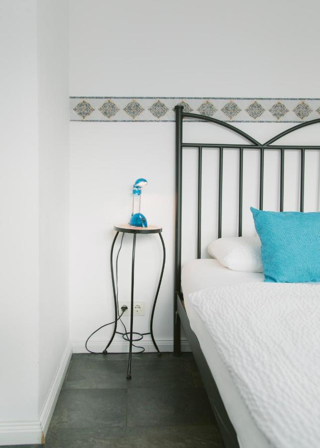 Gaestehaus Vigliarolo Gewerblich Jedes Zimmer Eigenes Bad Gemeinschaftskueche Elmshorn Ngoại thất bức ảnh
