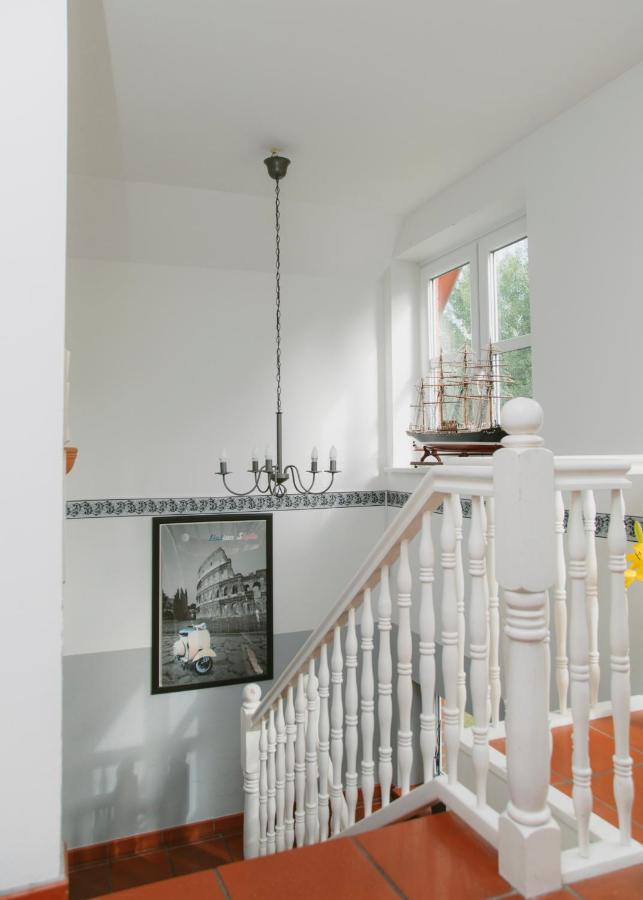 Gaestehaus Vigliarolo Gewerblich Jedes Zimmer Eigenes Bad Gemeinschaftskueche Elmshorn Ngoại thất bức ảnh