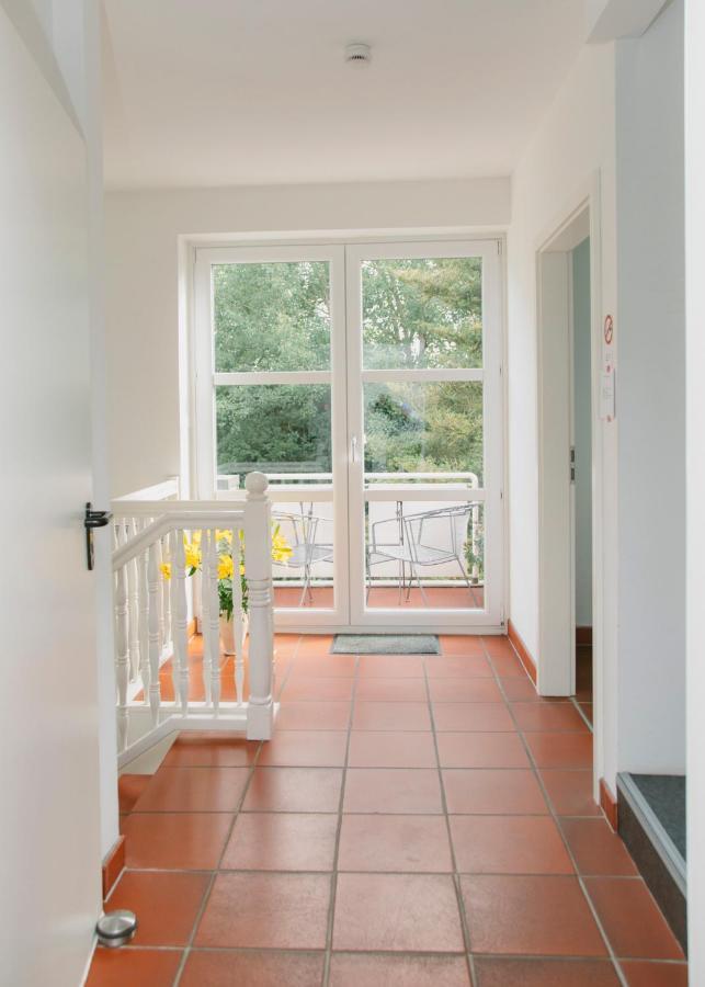 Gaestehaus Vigliarolo Gewerblich Jedes Zimmer Eigenes Bad Gemeinschaftskueche Elmshorn Ngoại thất bức ảnh