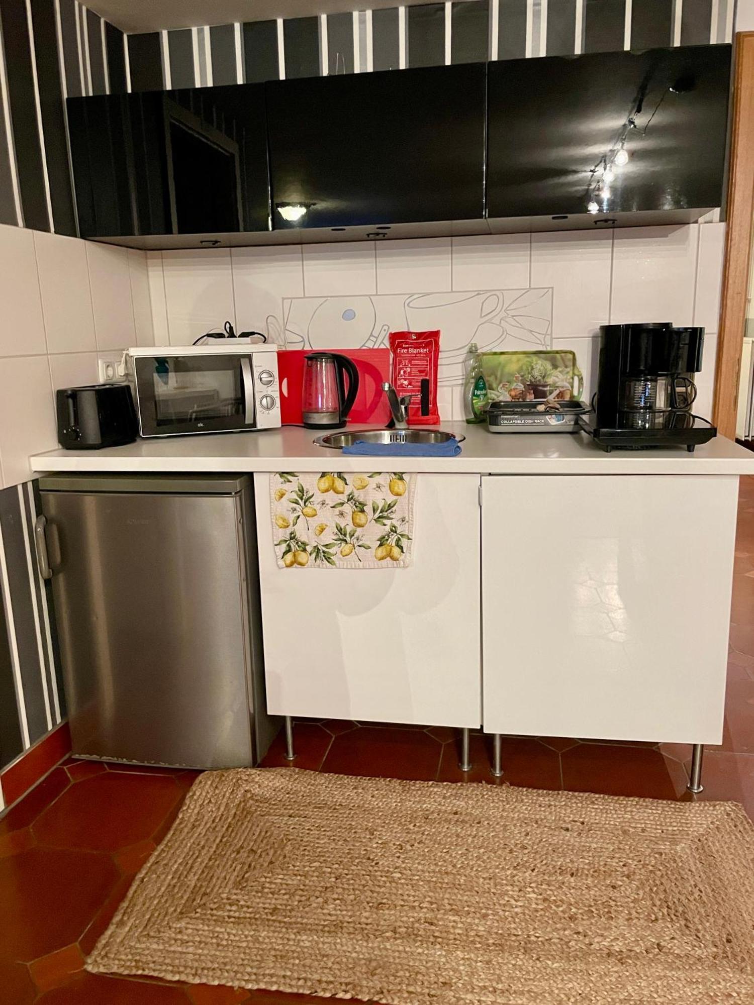 Gaestehaus Vigliarolo Gewerblich Jedes Zimmer Eigenes Bad Gemeinschaftskueche Elmshorn Ngoại thất bức ảnh