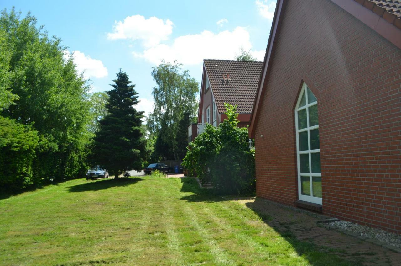 Gaestehaus Vigliarolo Gewerblich Jedes Zimmer Eigenes Bad Gemeinschaftskueche Elmshorn Ngoại thất bức ảnh