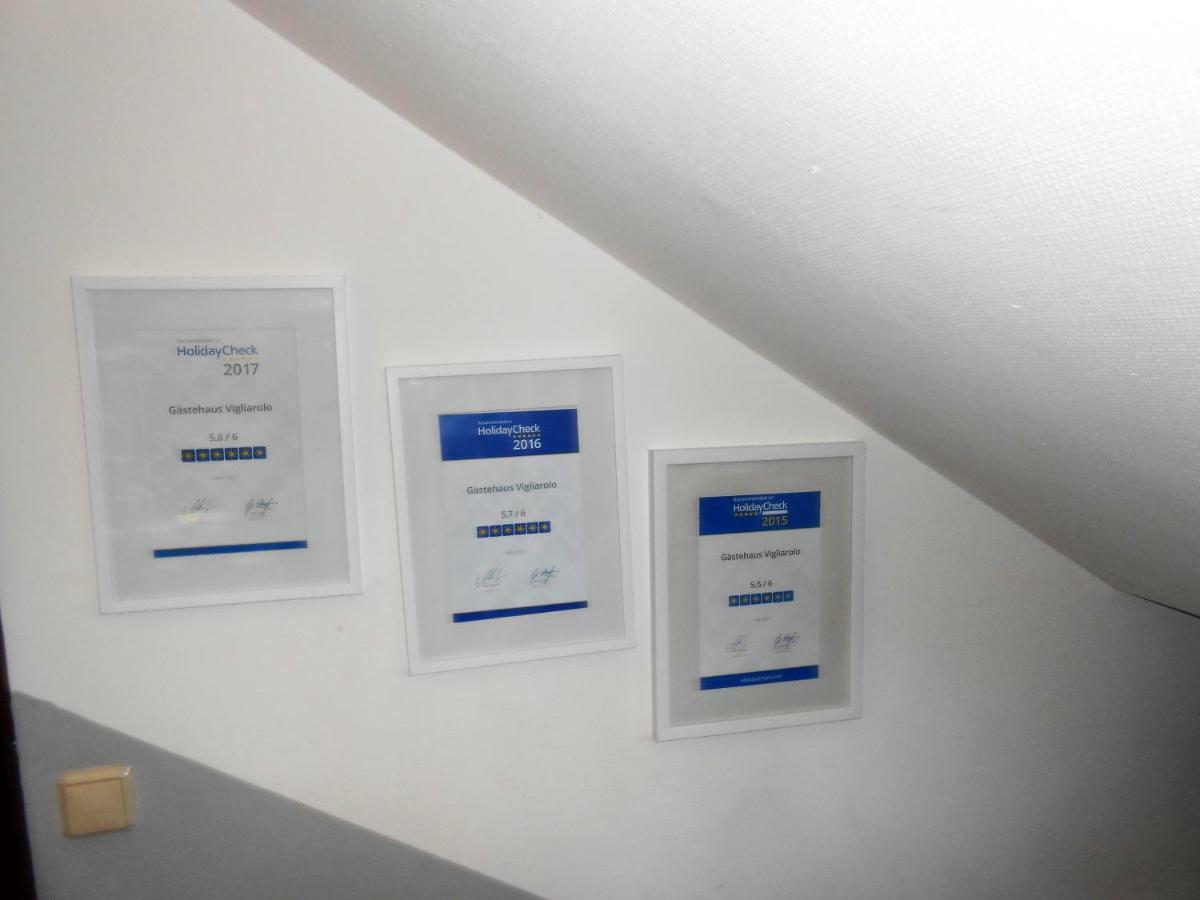 Gaestehaus Vigliarolo Gewerblich Jedes Zimmer Eigenes Bad Gemeinschaftskueche Elmshorn Ngoại thất bức ảnh